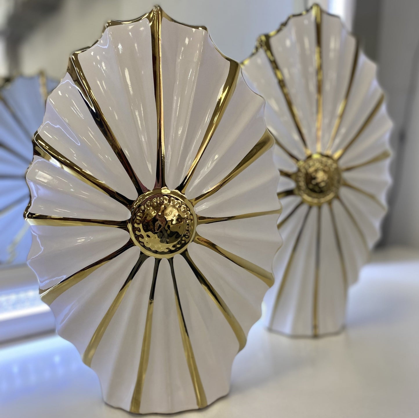 White & Gold Ribbed Fan Vase